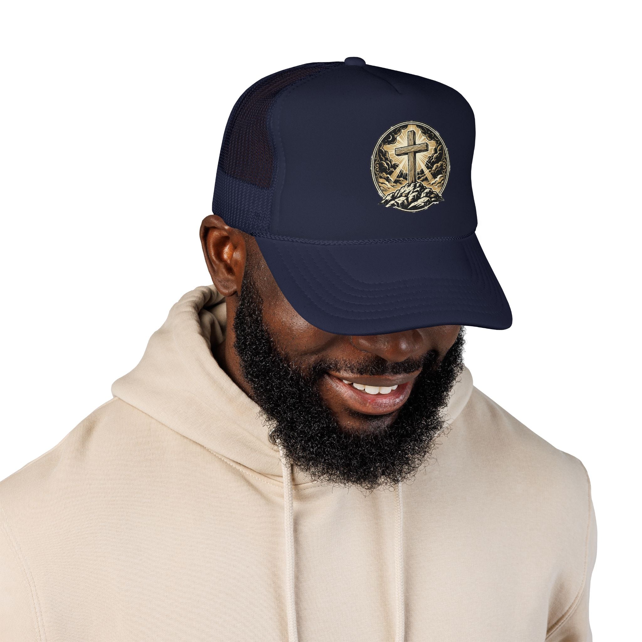 Gorra camionero cruz en la colina | Gorra de malla con fe cristiana
